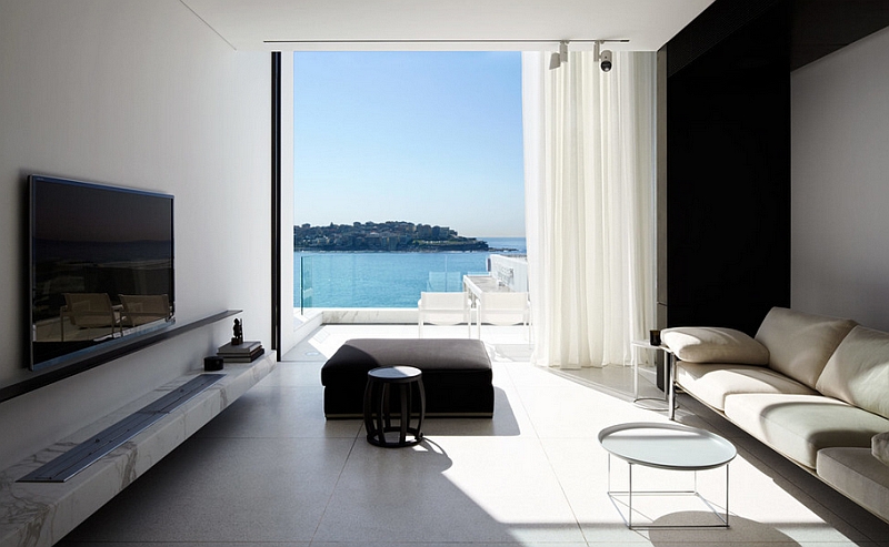 1 Living-room-of-stylish-Sydney-residence-lets-the-ocean-become-its-colorful-backdrop.jpg