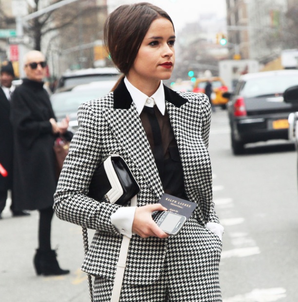 GRAPHIC-BLACK-AND-WHITE-PRINTS-GRAZIA-FASHION-WEEK-STREET-STYLE-NEW-YORK-MIROSLAVA-DUMA-HOUNDSTOOTH-JACKET-SKIRT-HIGH-COLLAR.jpg